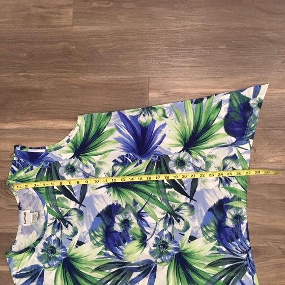 *SOLD* Bon Worth Tropical Print Sleeveless Blouse - Picture 6 of 6